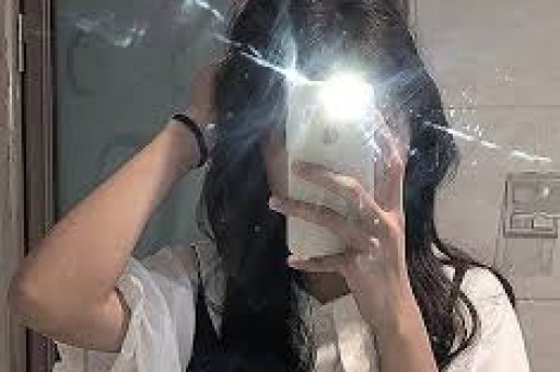 从“全能女神”到“黑料频出”虞书欣是如何将一手好牌打的稀烂